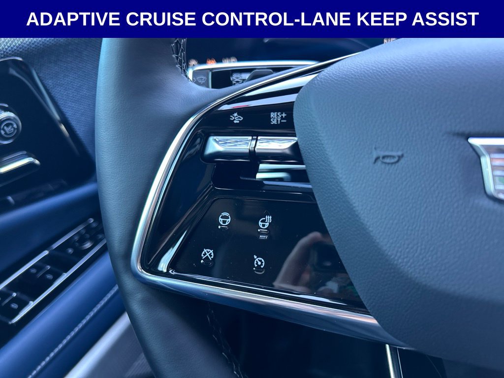 Used 2025 Cadillac Optiq Luxury 2 w/ LPO, Floor Liner Package AWD/4WD image 16
