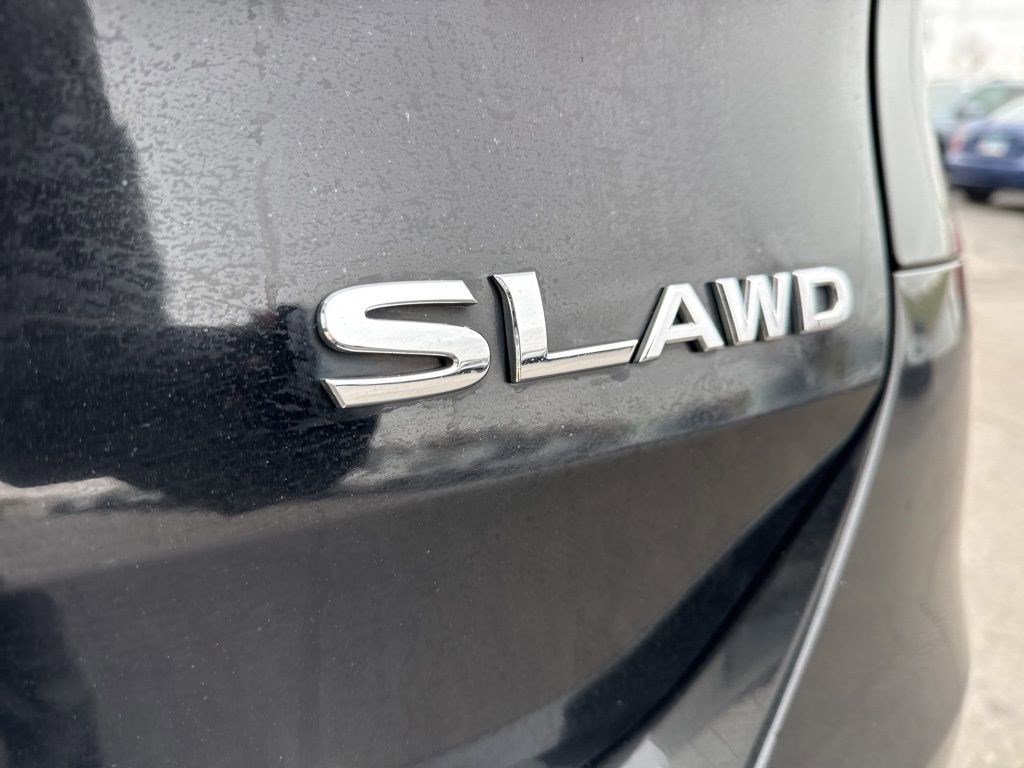 Used 2015 Nissan Rogue SL w/ SL Premium Package image 5
