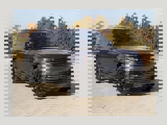 Used 2025 Land Rover Range Rover Long Wheelbase SE