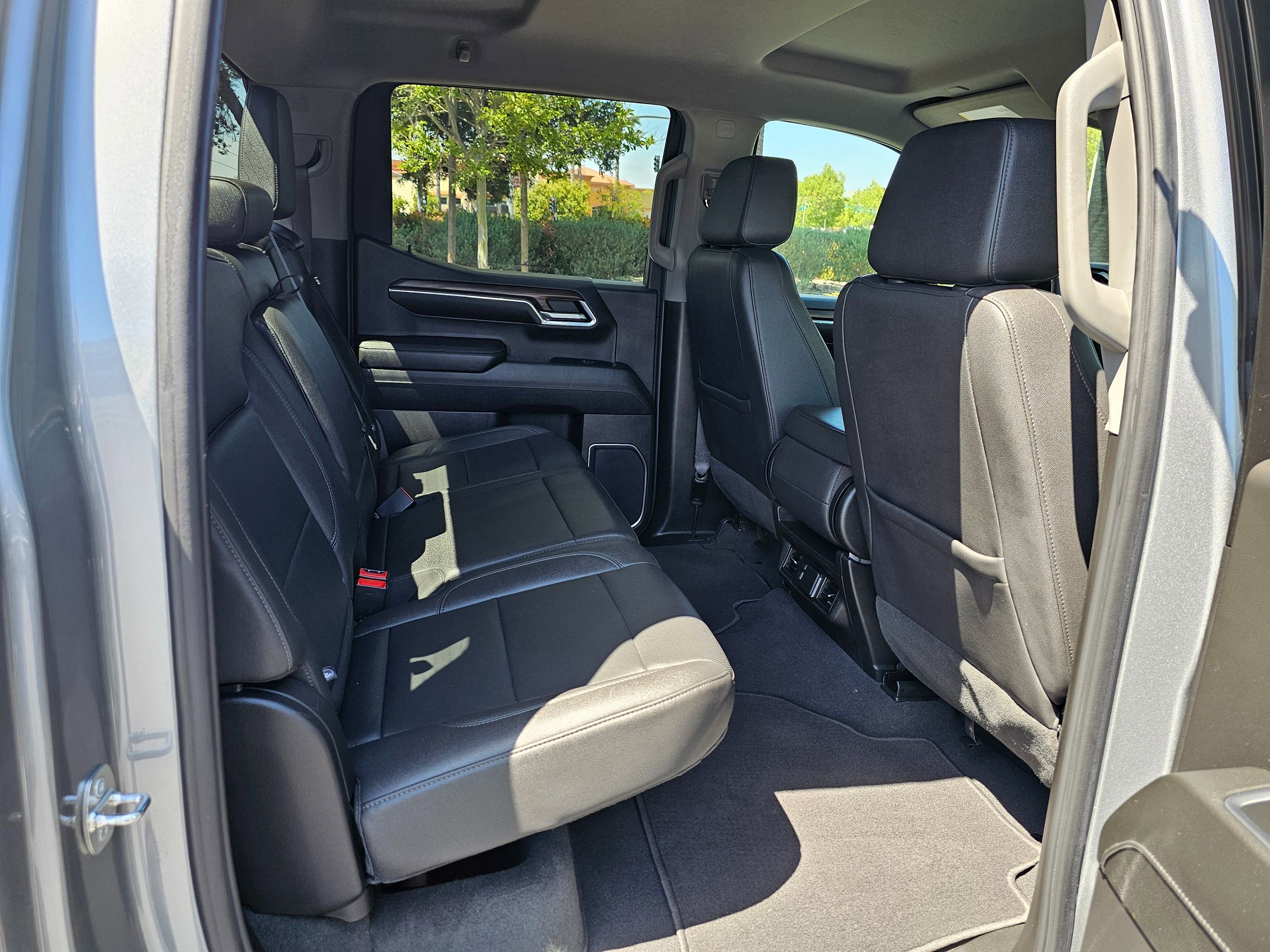 Used 2024 GMC Sierra 1500 SLT AWD/4WD image 26