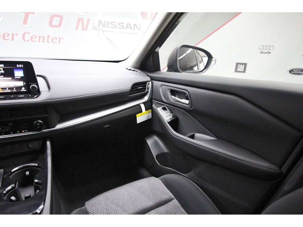 New 2026 Nissan Rogue SV image 8