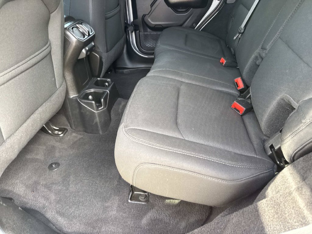 Used 2019 Jeep Wrangler Unlimited Sport S AWD/4WD image 16