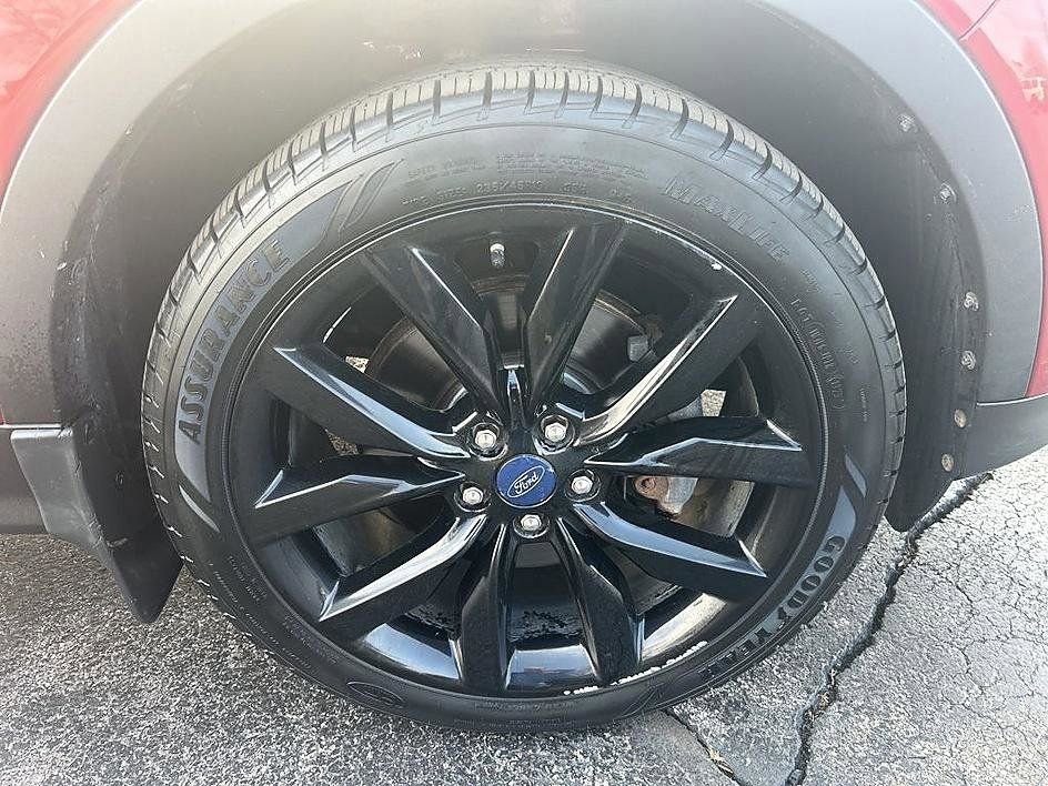 Used 2018 Ford Escape SE w/ SE Sport Appearance Package AWD/4WD image 39