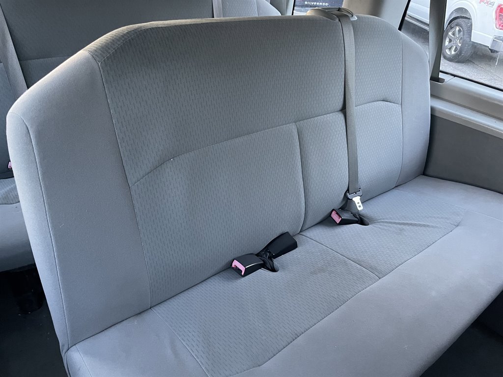 Used 2011 Ford E-350 and Econoline 350 XLT RWD image 22