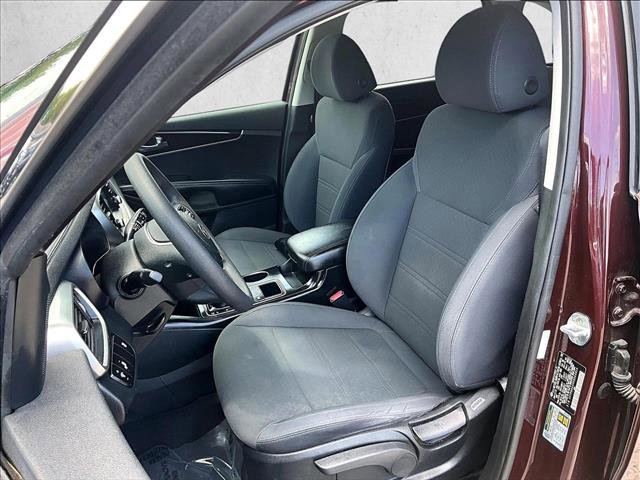 Used 2019 Kia Sorento LX image 26