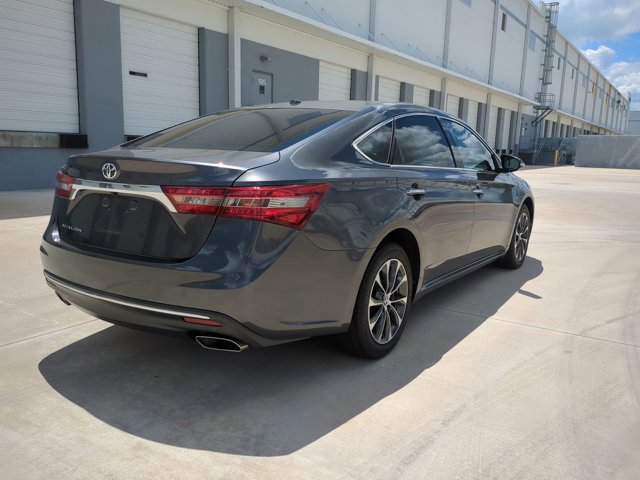 Used 2016 Toyota Avalon XLE FWD image 5