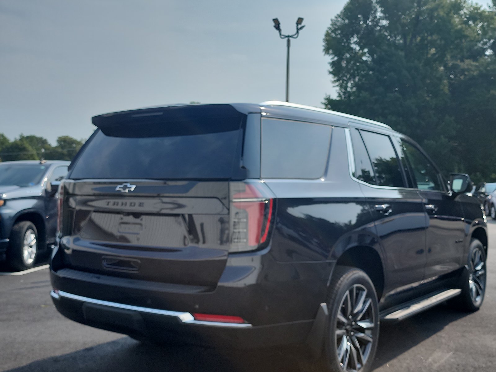 New 2026 Chevrolet Tahoe LS w/ LS Custom Edition AWD/4WD image 5