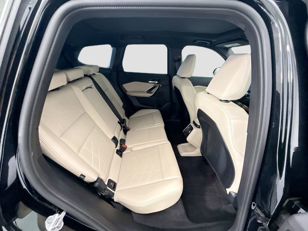 Certified 2025 BMW X1 xDrive28i w/ Technology Package image 20