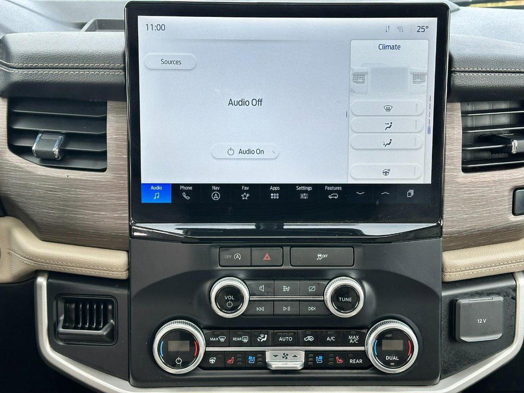 Used 2024 Ford Expedition Max Limited image 16