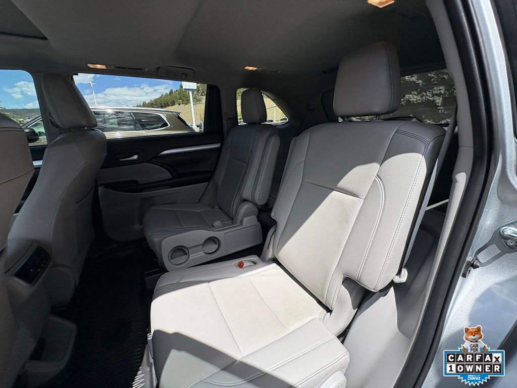 Used 2019 Toyota Highlander XLE AWD/4WD image 27