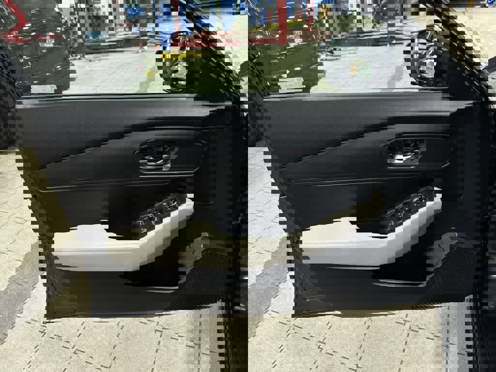 Used 2023 Honda Accord EX image 28