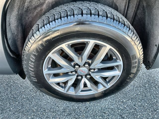 Used 2017 GMC Acadia SLE w/ Driver Alert Package I AWD/4WD image 19