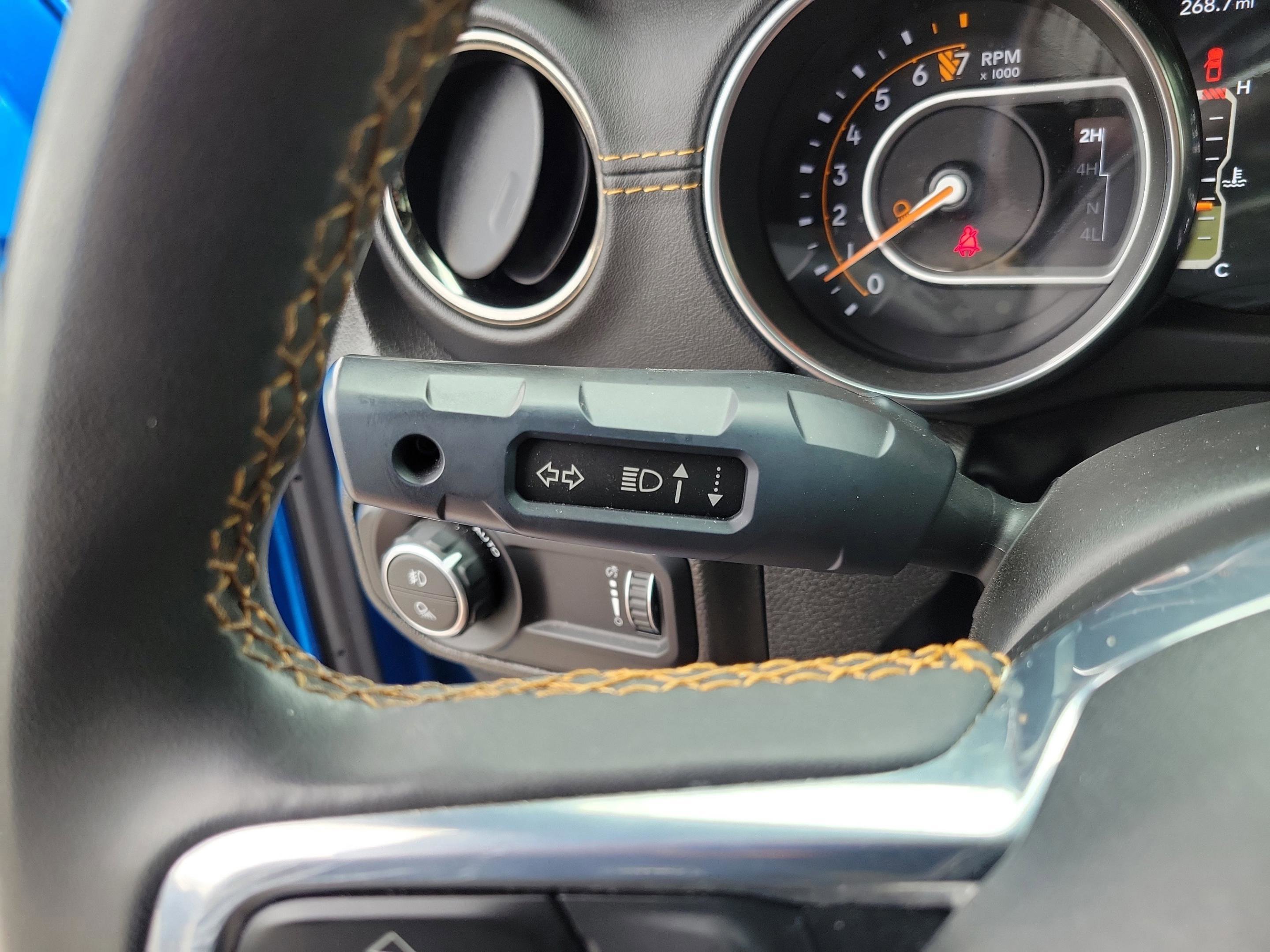 Used 2023 Jeep Gladiator Overland AWD/4WD image 24