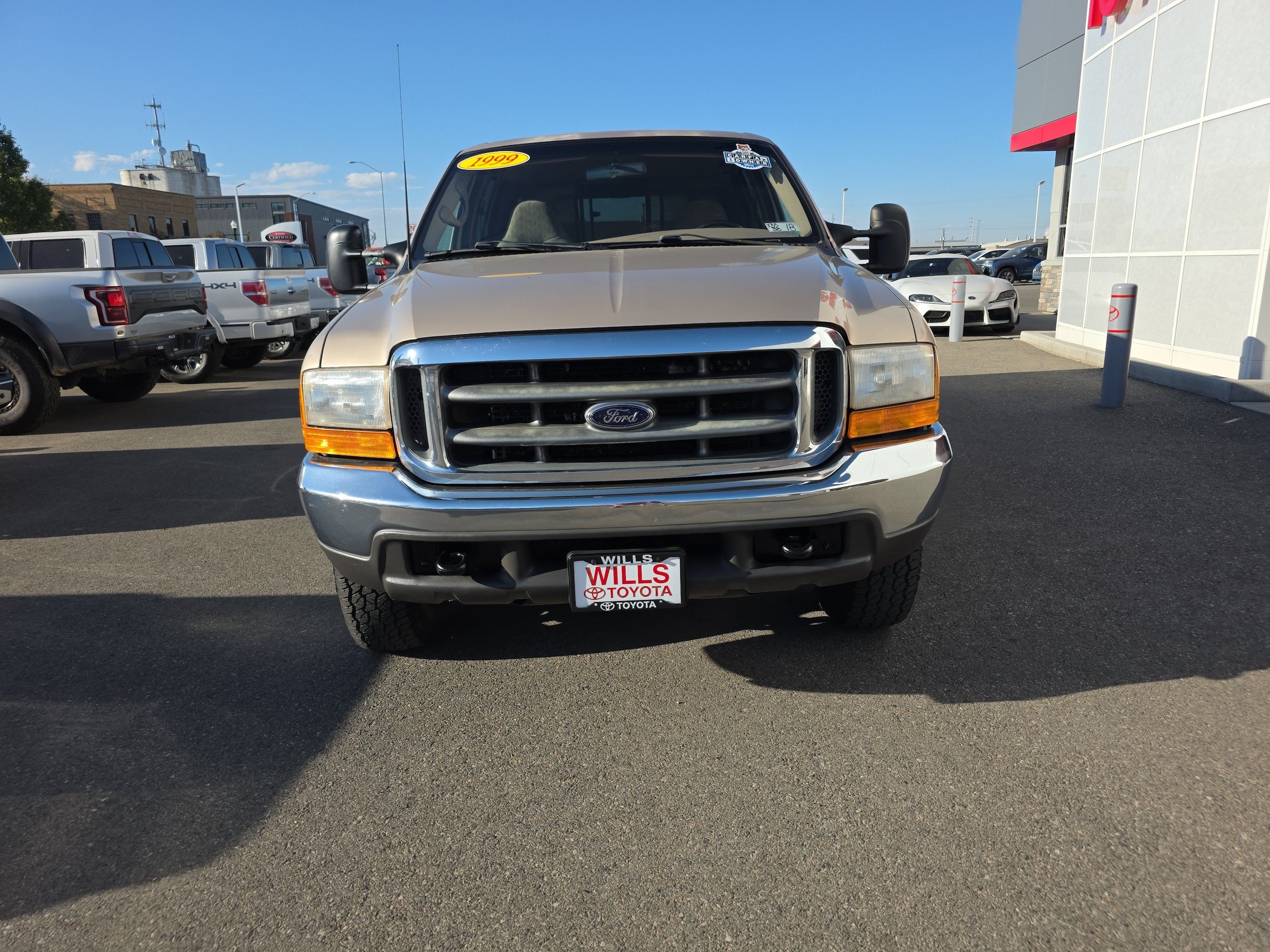 Used 1999 Ford F350 Lariat AWD/4WD image 4