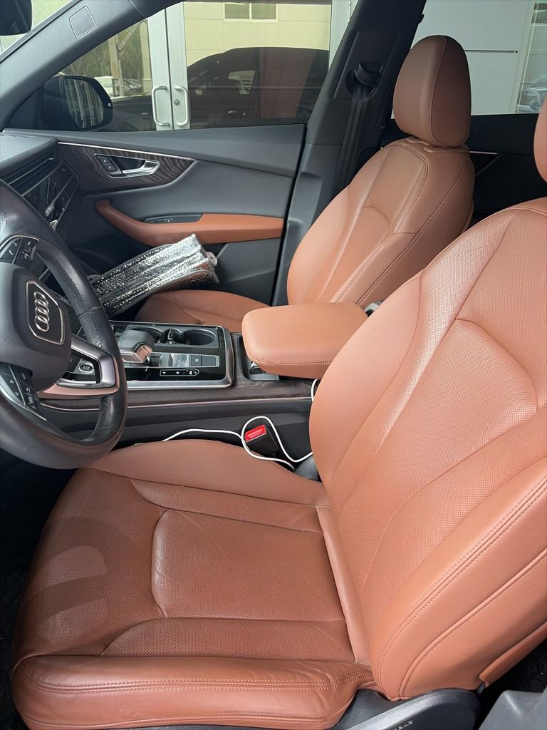 Used 2021 Audi Q8 Premium Plus w/ Premium Plus Package AWD/4WD image 5