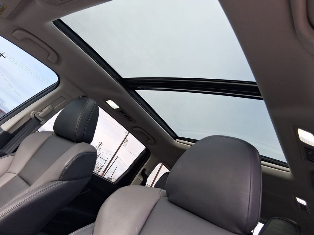 Used 2022 Subaru Ascent Onyx Edition image 16