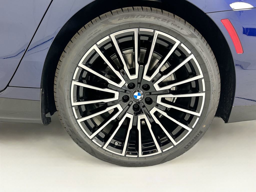 New 2026 BMW i7 xDrive60 w/ M Sport Package RWD image 30