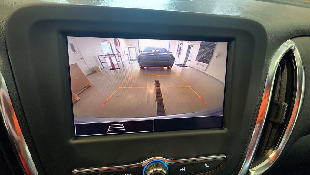 Used 2024 Chevrolet Equinox LT FWD image 37