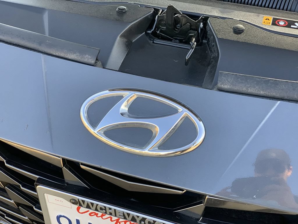 Used 2023 Hyundai Elantra Limited FWD image 29