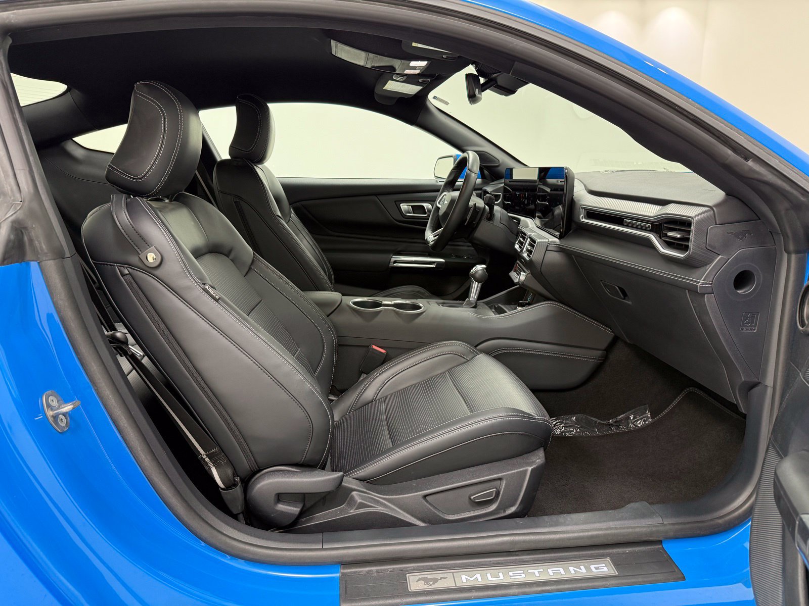 Used 2024 Ford Mustang GT Premium RWD image 21
