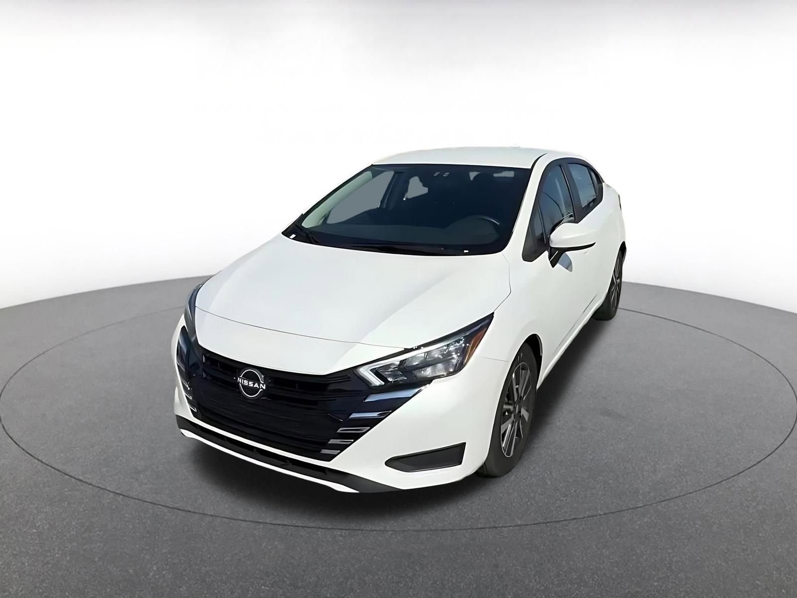 Used 2025 Nissan Versa SV image 7