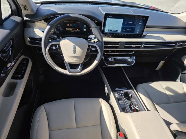 New 2026 Lincoln Corsair Premiere image 6