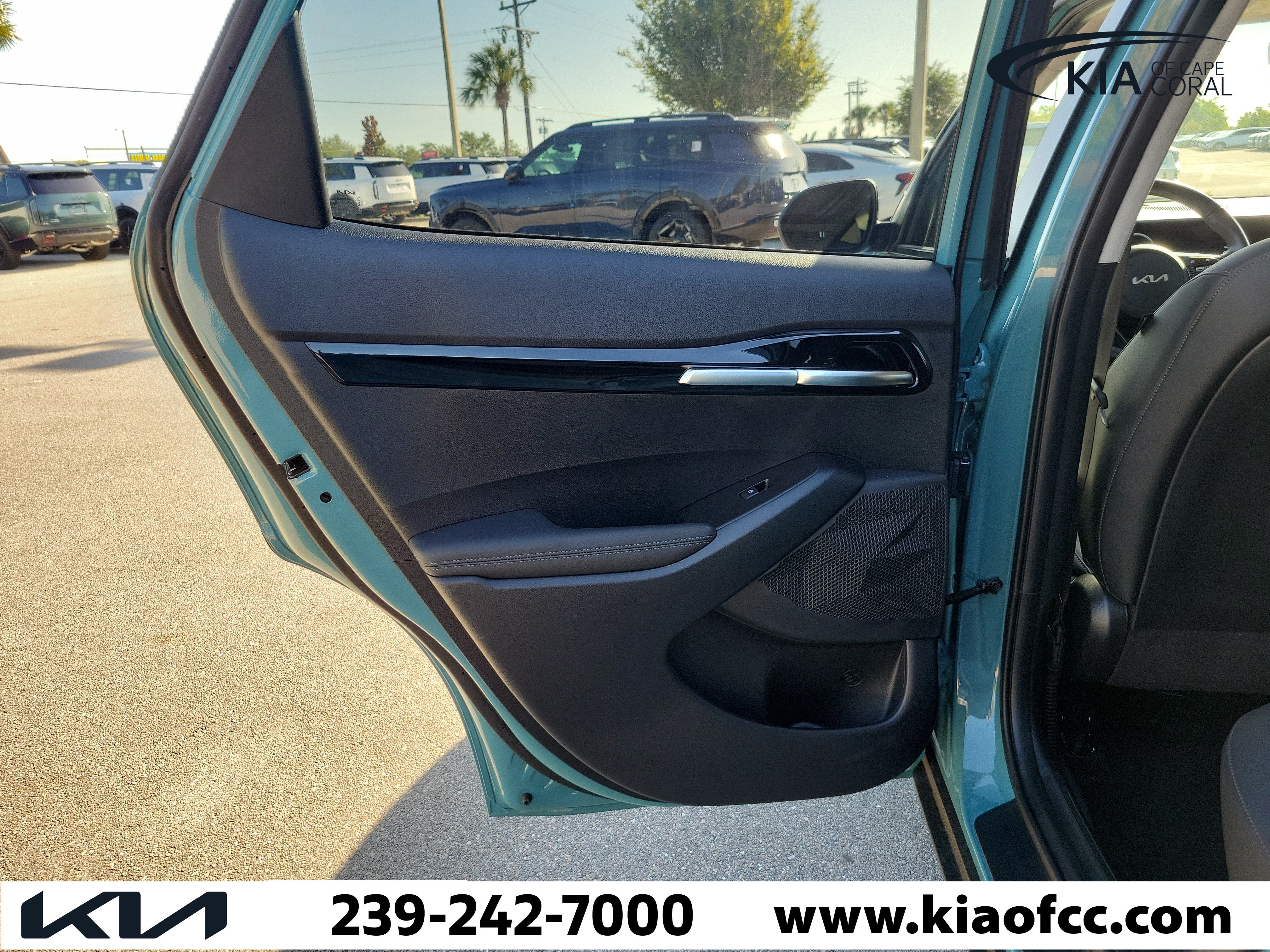 Certified 2026 Kia Seltos EX w/ EX Sunroof Package FWD image 13