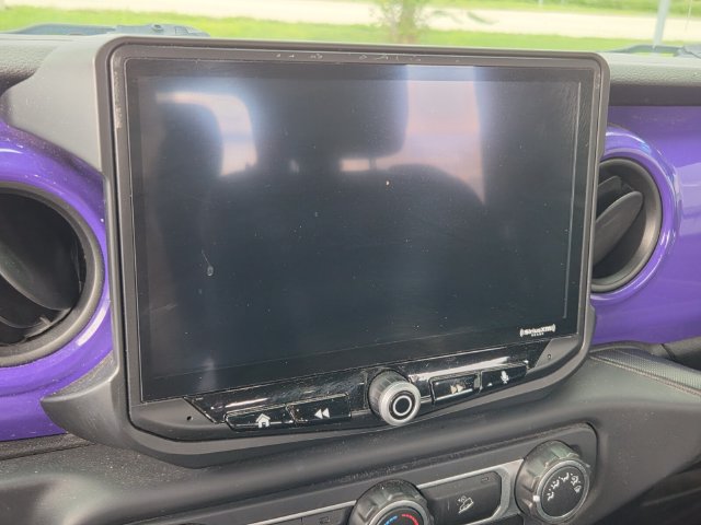 Used 2020 Jeep Wrangler Sport AWD/4WD image 21