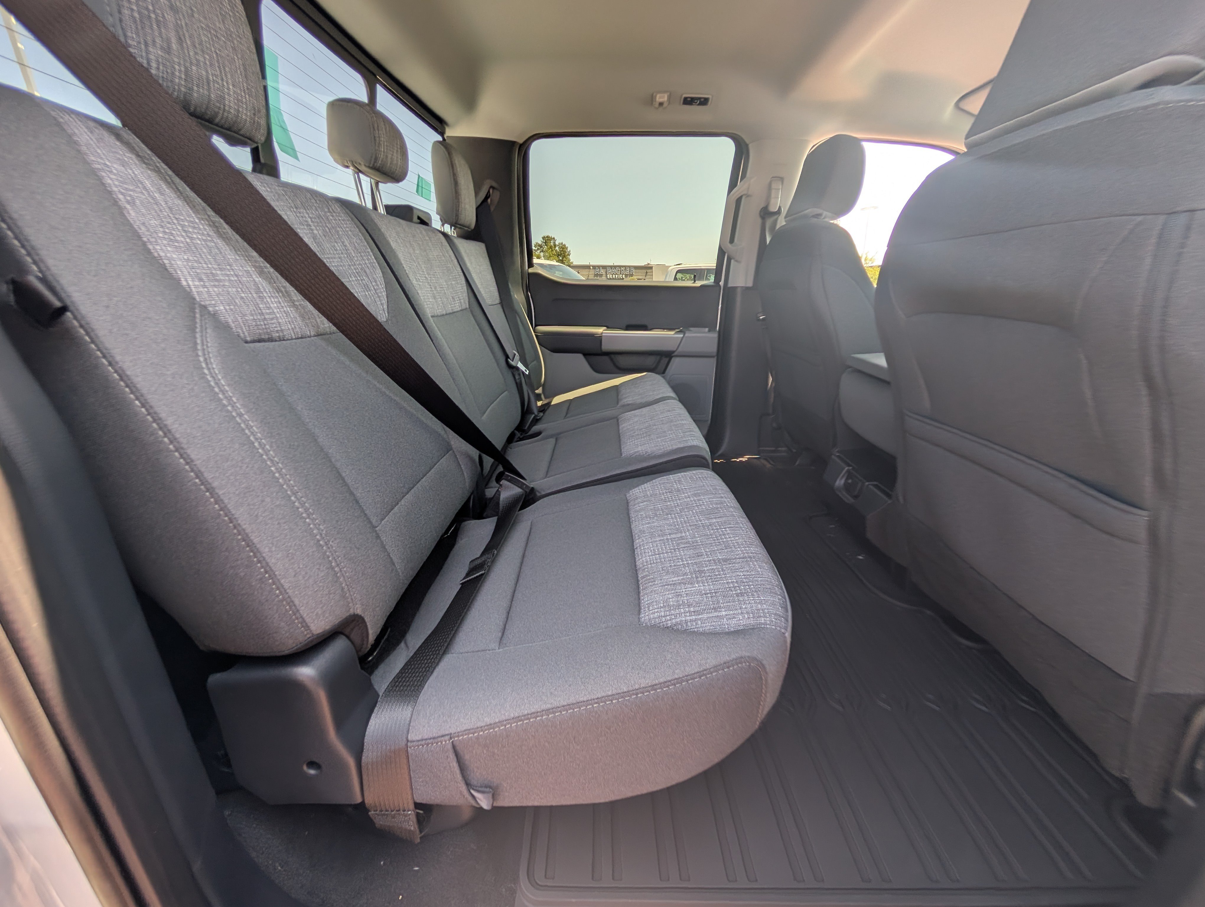 New 2026 Ford F250 XLT w/ FX4 Off-Road Package AWD/4WD image 7