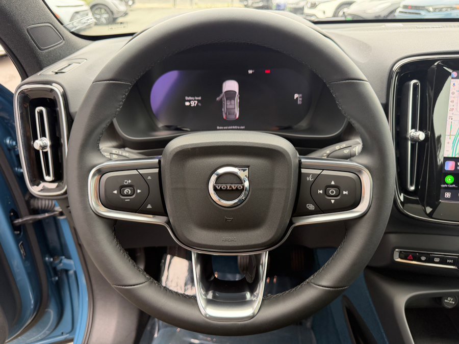 Used 2023 Volvo C40 P8 Recharge Ultimate AWD/4WD image 13