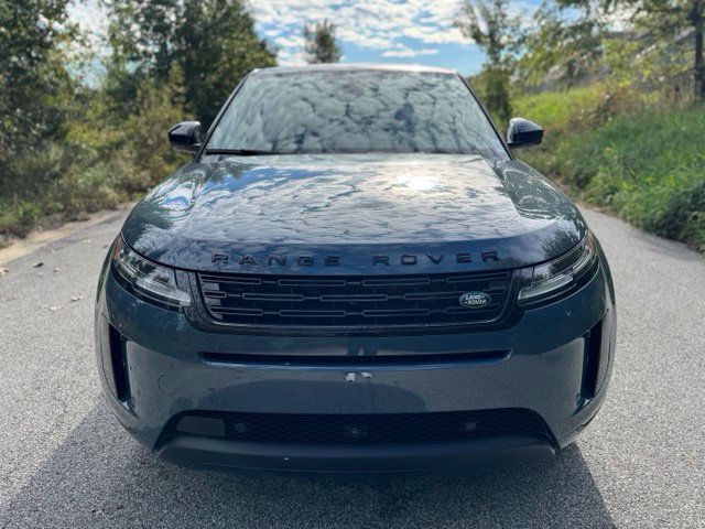 New 2026 Land Rover Range Rover Evoque S AWD/4WD image 3