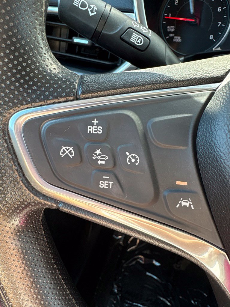 Used 2020 Chevrolet Equinox LT FWD image 18