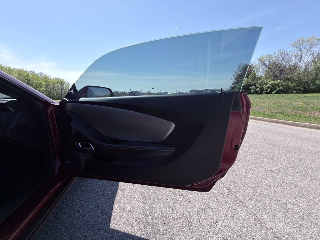 Used 2010 Chevrolet Camaro LT RWD image 17