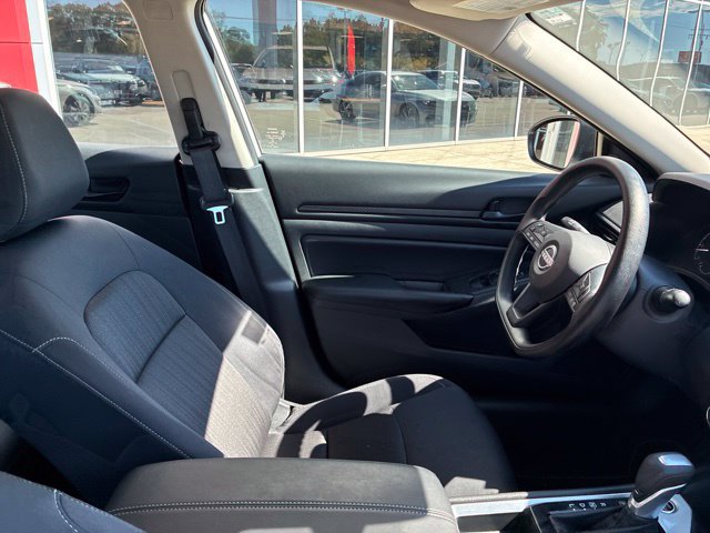 Used 2025 Nissan Altima 2.5 S FWD image 10