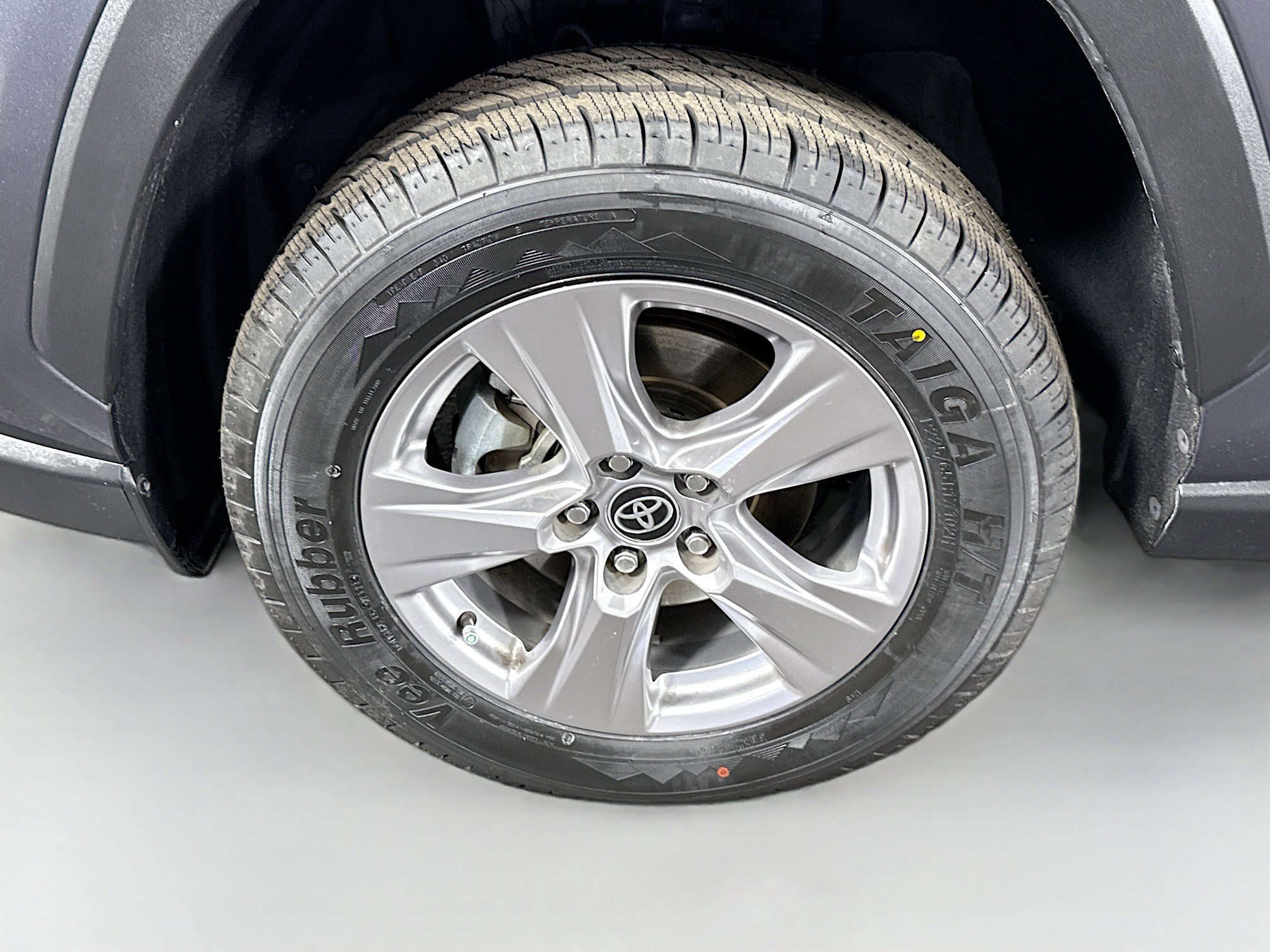 Used 2022 Toyota RAV4 XLE image 38