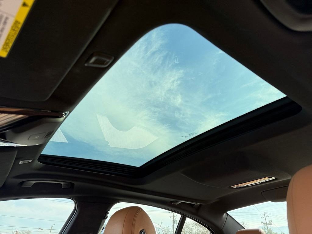 Used 2023 BMW 530i w/ M Sport Package image 17