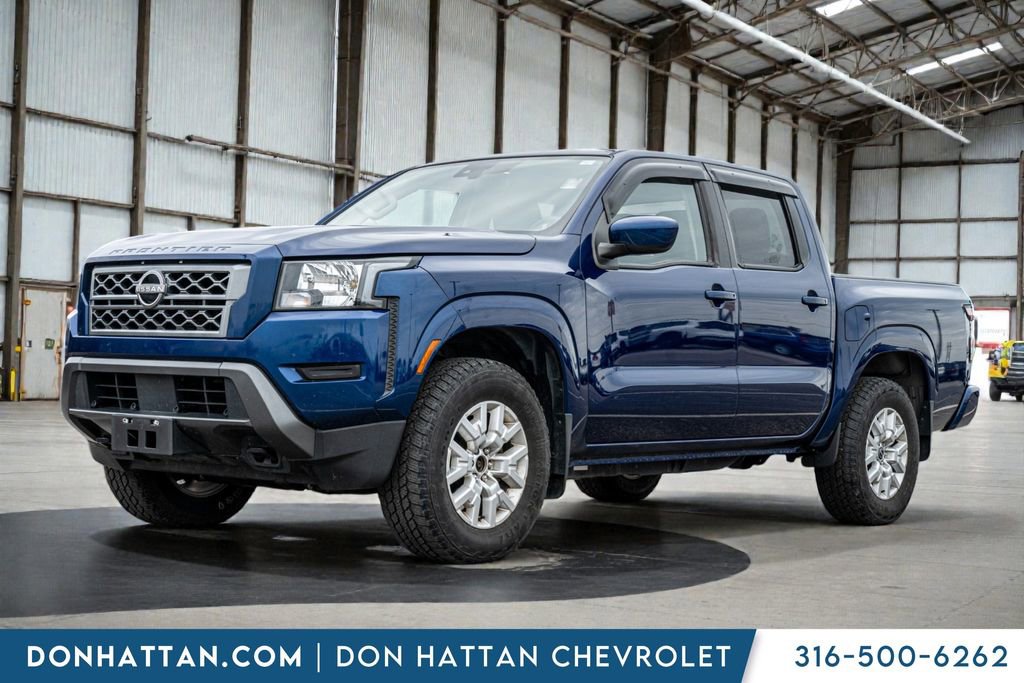 Used 2022 Nissan Frontier SV image 1