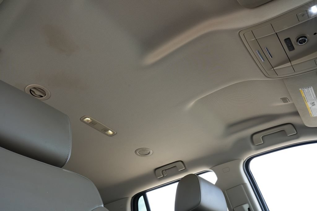Used 2019 Chevrolet Tahoe LT w/ Luxury Package AWD/4WD image 24