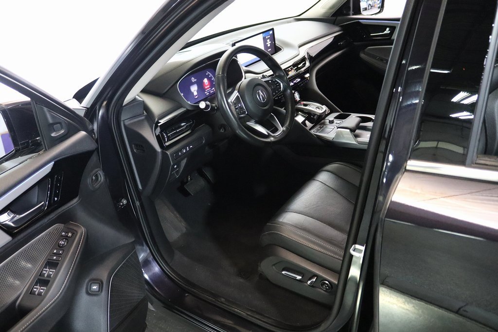 Used 2024 Acura MDX SH-AWD w/ Technology Package image 17