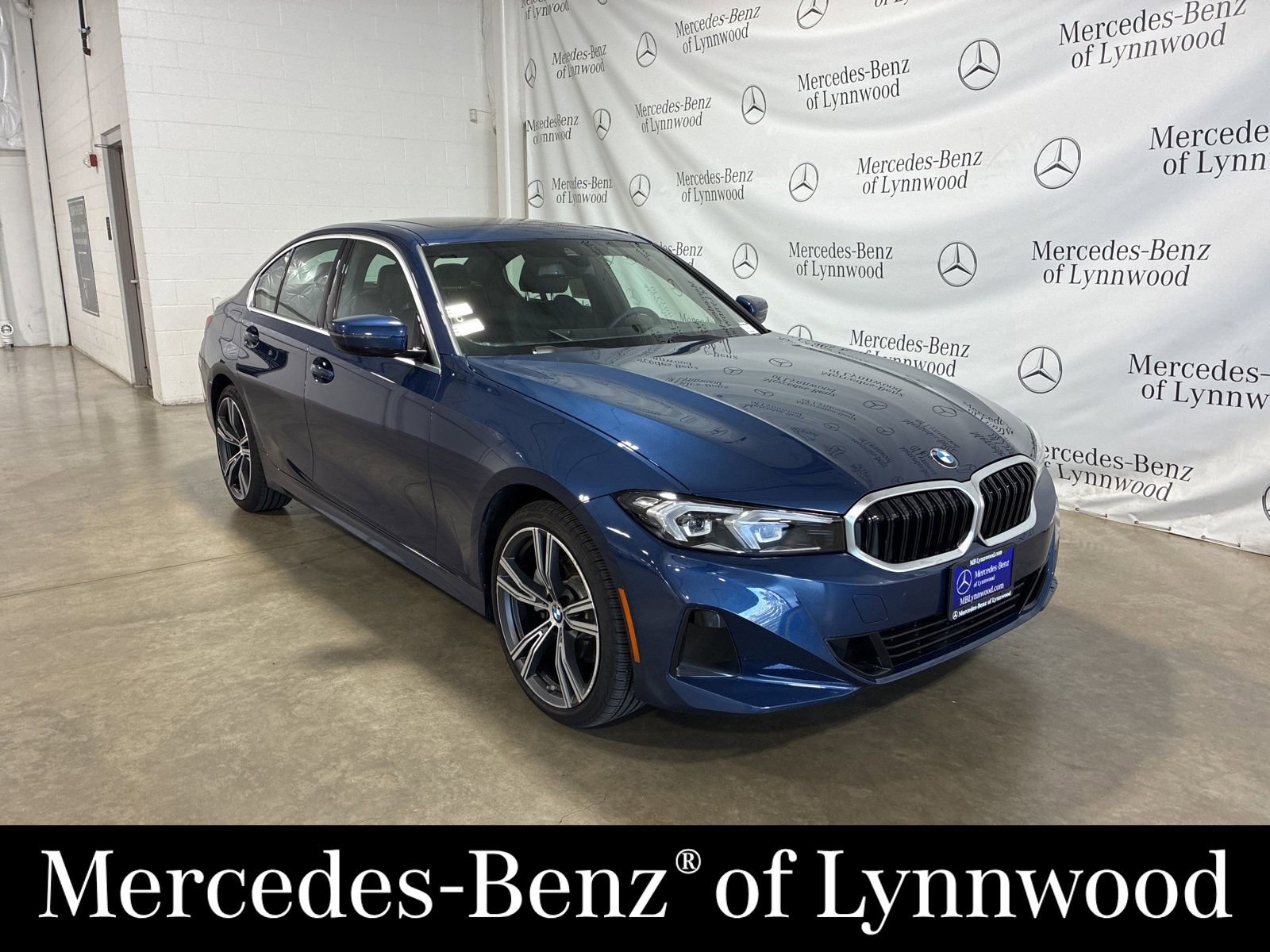 Used 2024 BMW 330i xDrive Sedan w/ Premium Package image 1