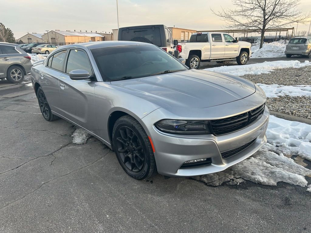 Used 2016 Dodge Charger SXT image 1