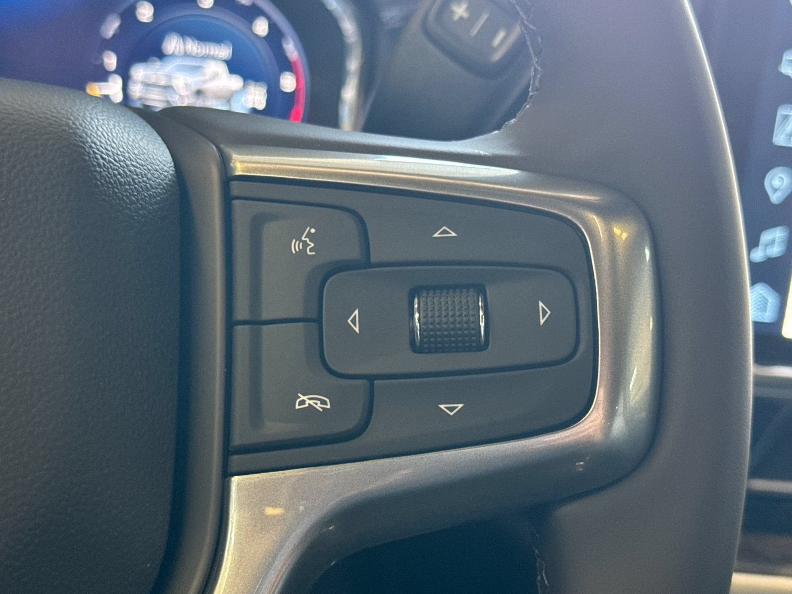 New 2026 Chevrolet Silverado 2500 LTZ w/ LTZ Premium Package AWD/4WD image 29