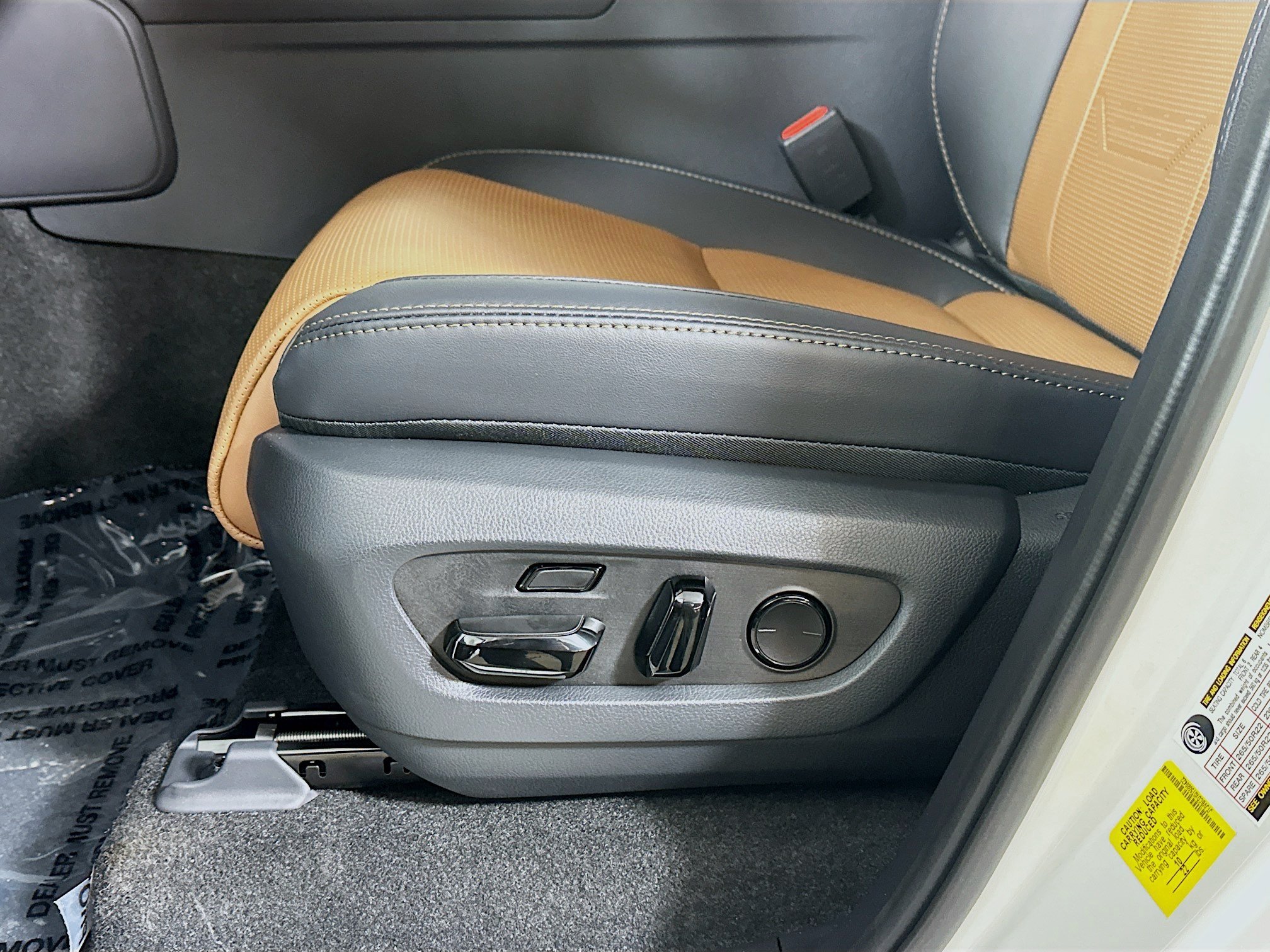 New 2026 Lexus GX 550 w/ Accessory Package (2T) AWD/4WD image 19