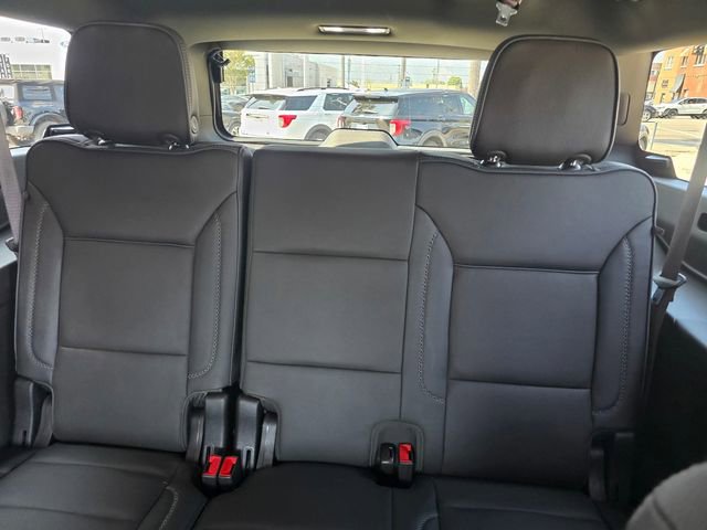 Used 2023 GMC Yukon XL Denali w/ Advanced Technology Package image 10