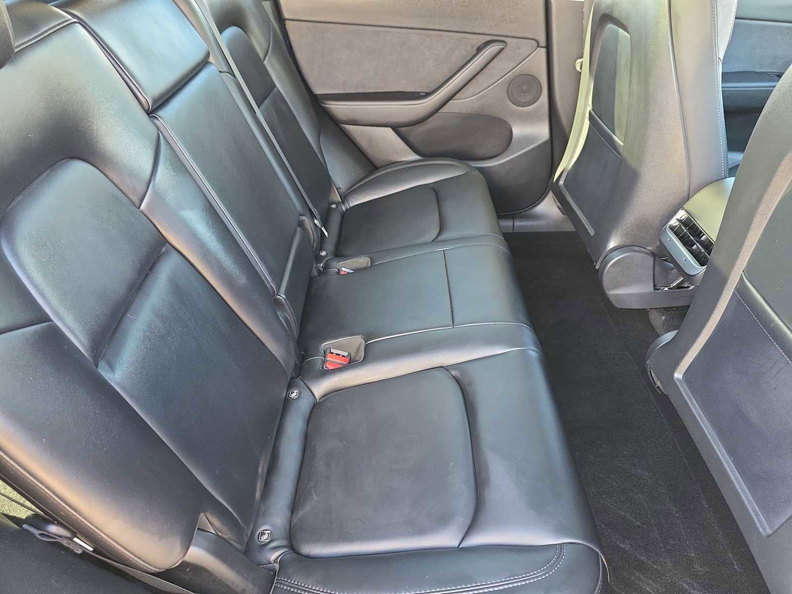 Used 2021 Tesla Model Y Performance image 17