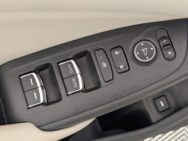 Used 2019 Honda Accord EX image 11