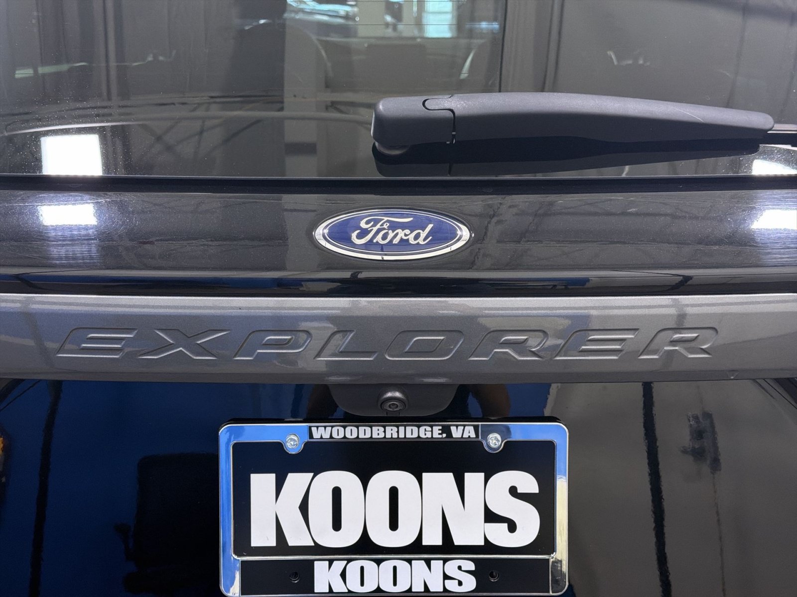 Used 2023 Ford Explorer XLT w/ Equipment Group 202A AWD/4WD image 20