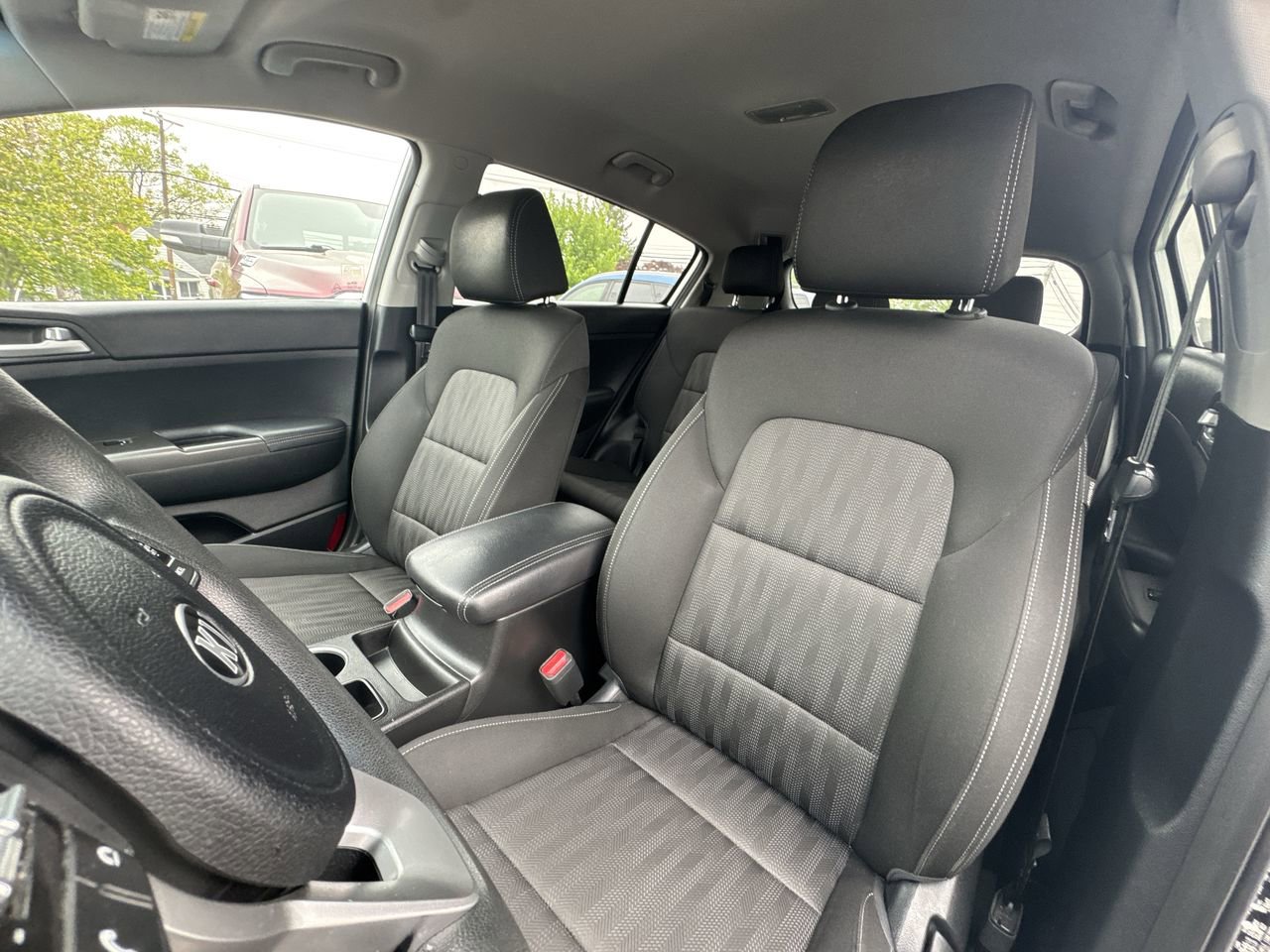 Used 2021 Kia Sportage LX AWD/4WD image 2