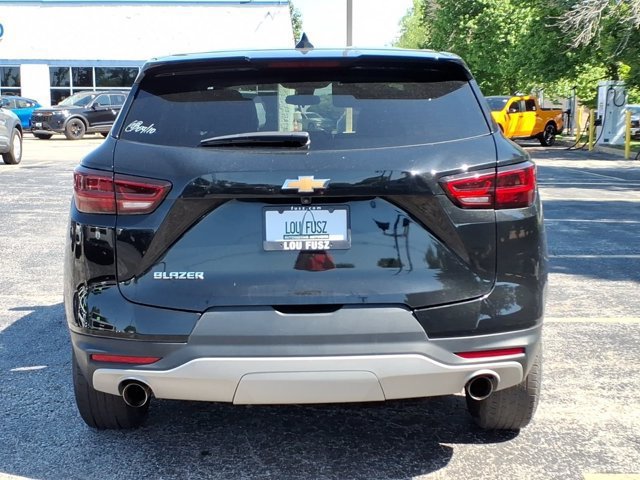 Used 2025 Chevrolet Blazer LT FWD image 33