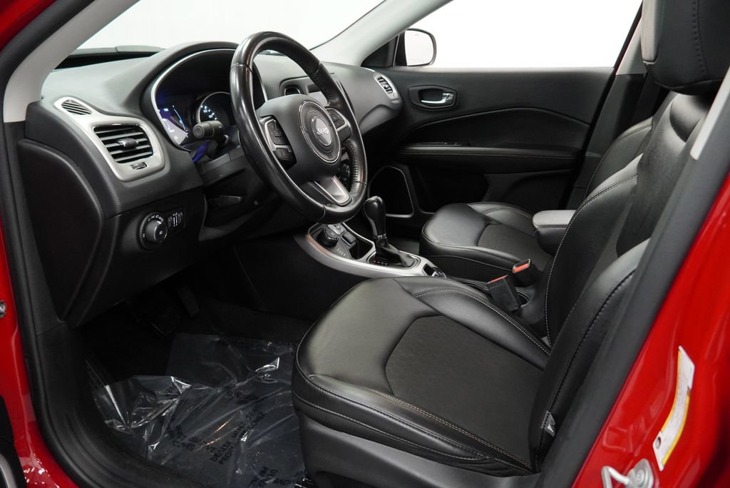 Certified 2020 Jeep Compass Latitude AWD/4WD image 18